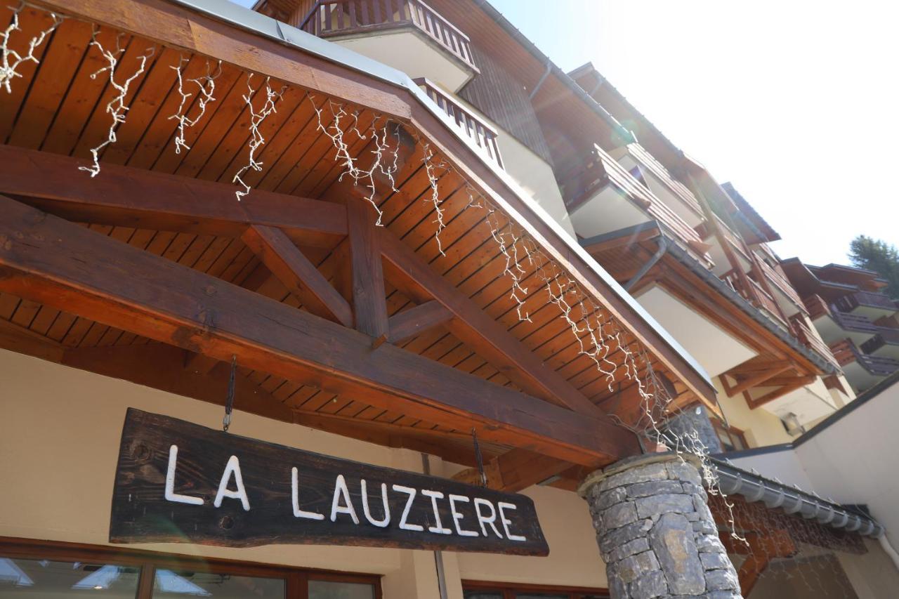 ホテル Sowell Family La Lauziere ラ・プラーニュ エクステリア 写真